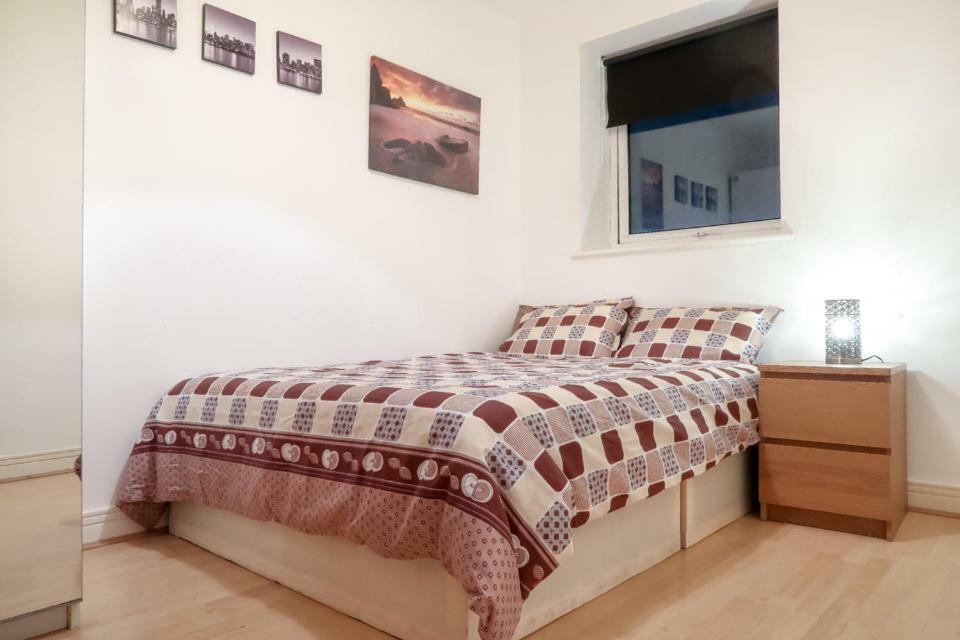 Central House Homestay *