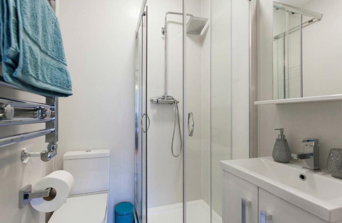 Stylish Studio In Trendy Brixton - B London