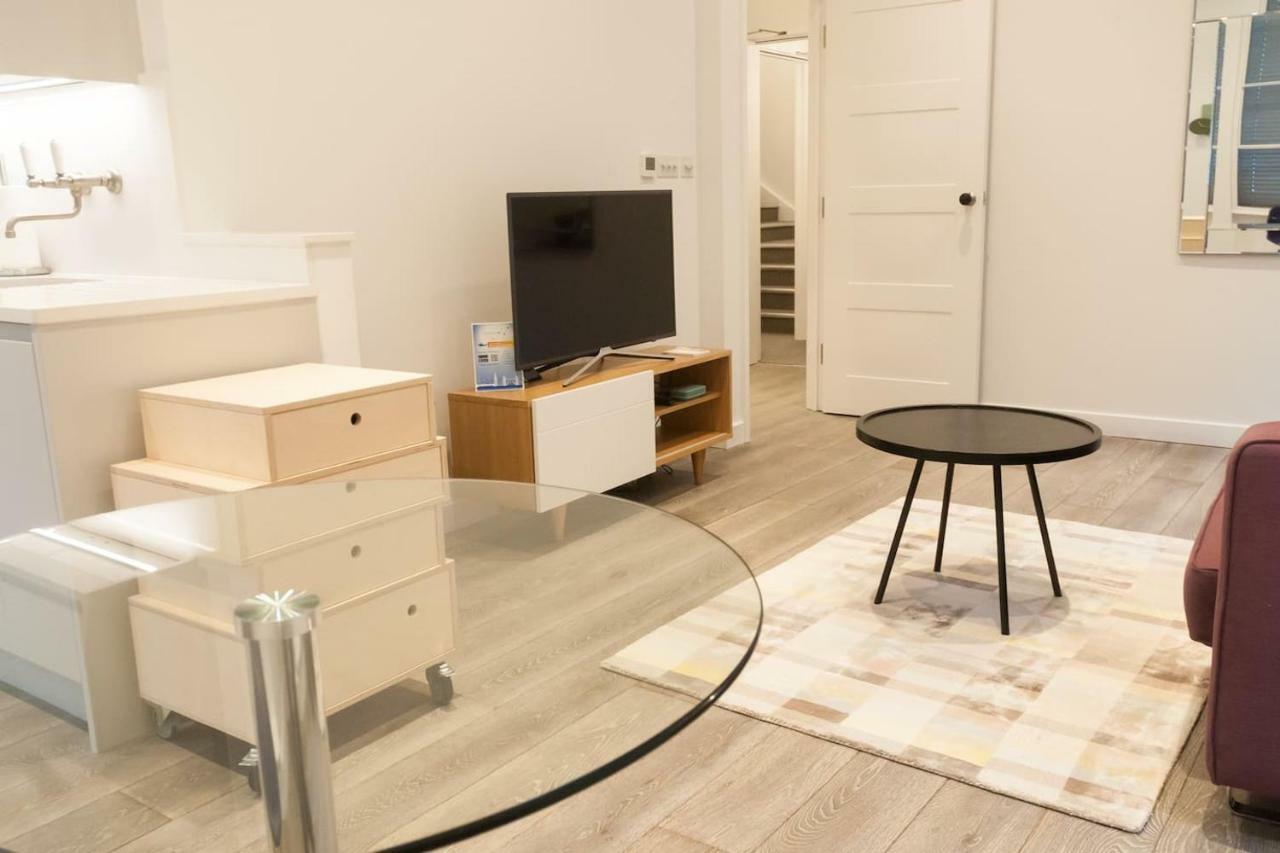 Rathbone Place Apartment London
