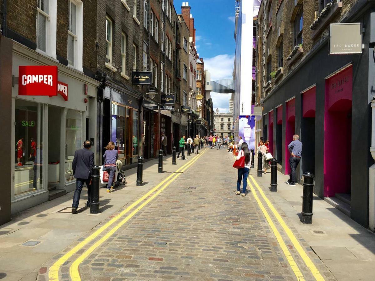 Covent Garden - Netflix And Nespresso Londres