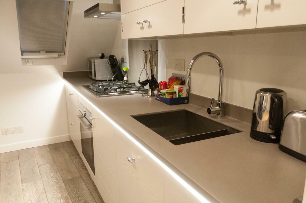 Apartment Rathbone Place London