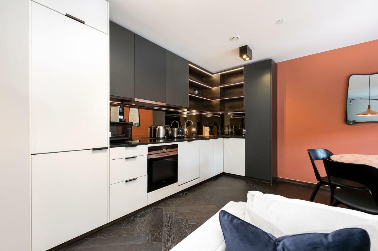 Luxury In Soho - Oxford Street Apartment London