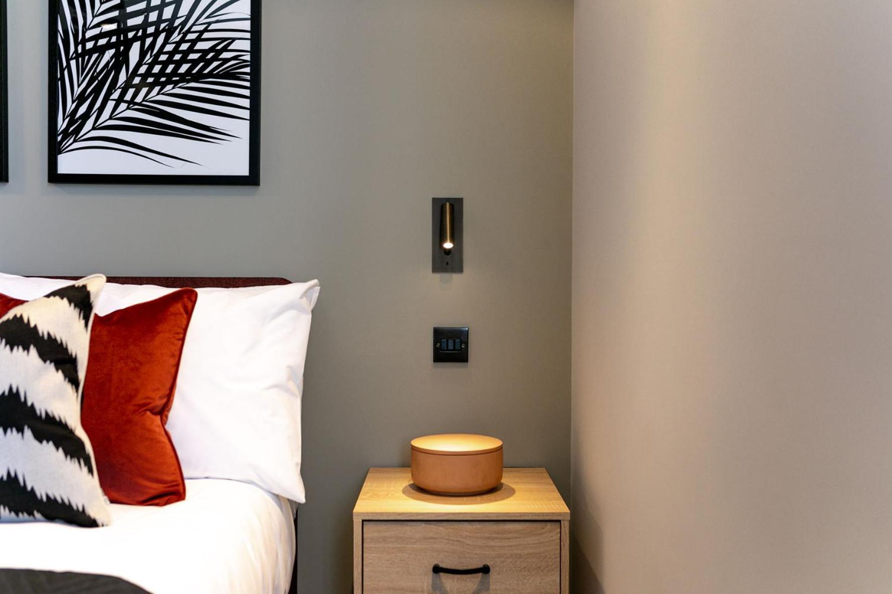 Luxury In Soho - Oxford Street Apartment