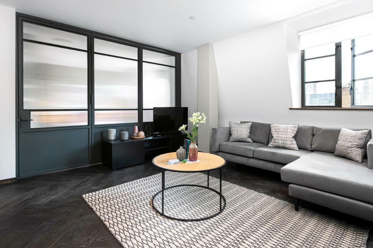 Luxury In Soho - Oxford Street