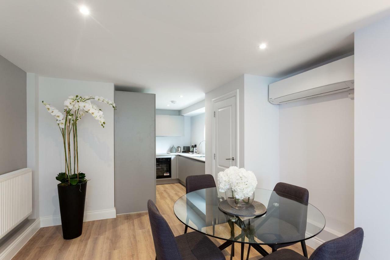 The Carlyle - Stunning Serviced Apartment *