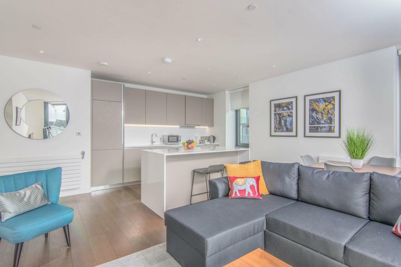 Gigli Luxury Wembley *