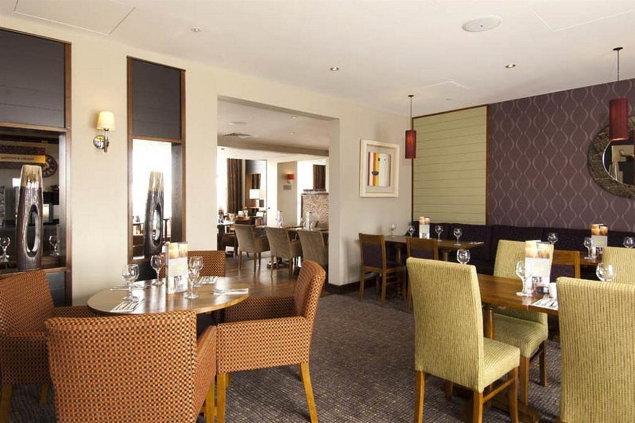 Hotel Premier Stratford 3*