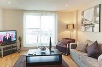 St Georges Wharf Apartment London