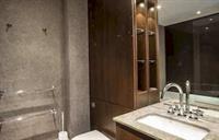 St Georges Wharf Apartment