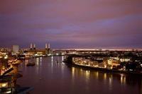 Apartment St Georges Wharf