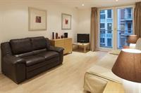 St Georges Wharf Apartment