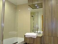 Apartment St Georges Wharf