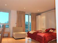 Apartment St Georges Wharf