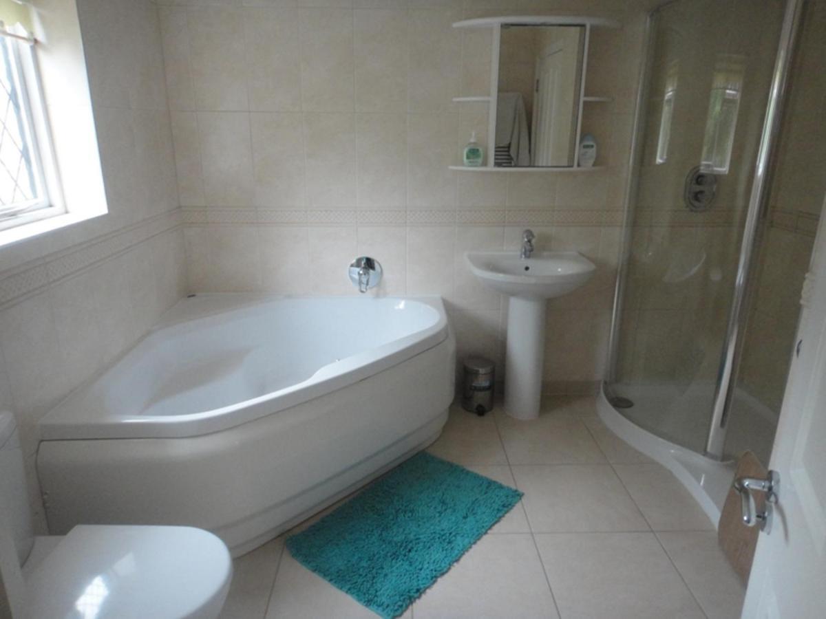 Guest house The Oaks 4*