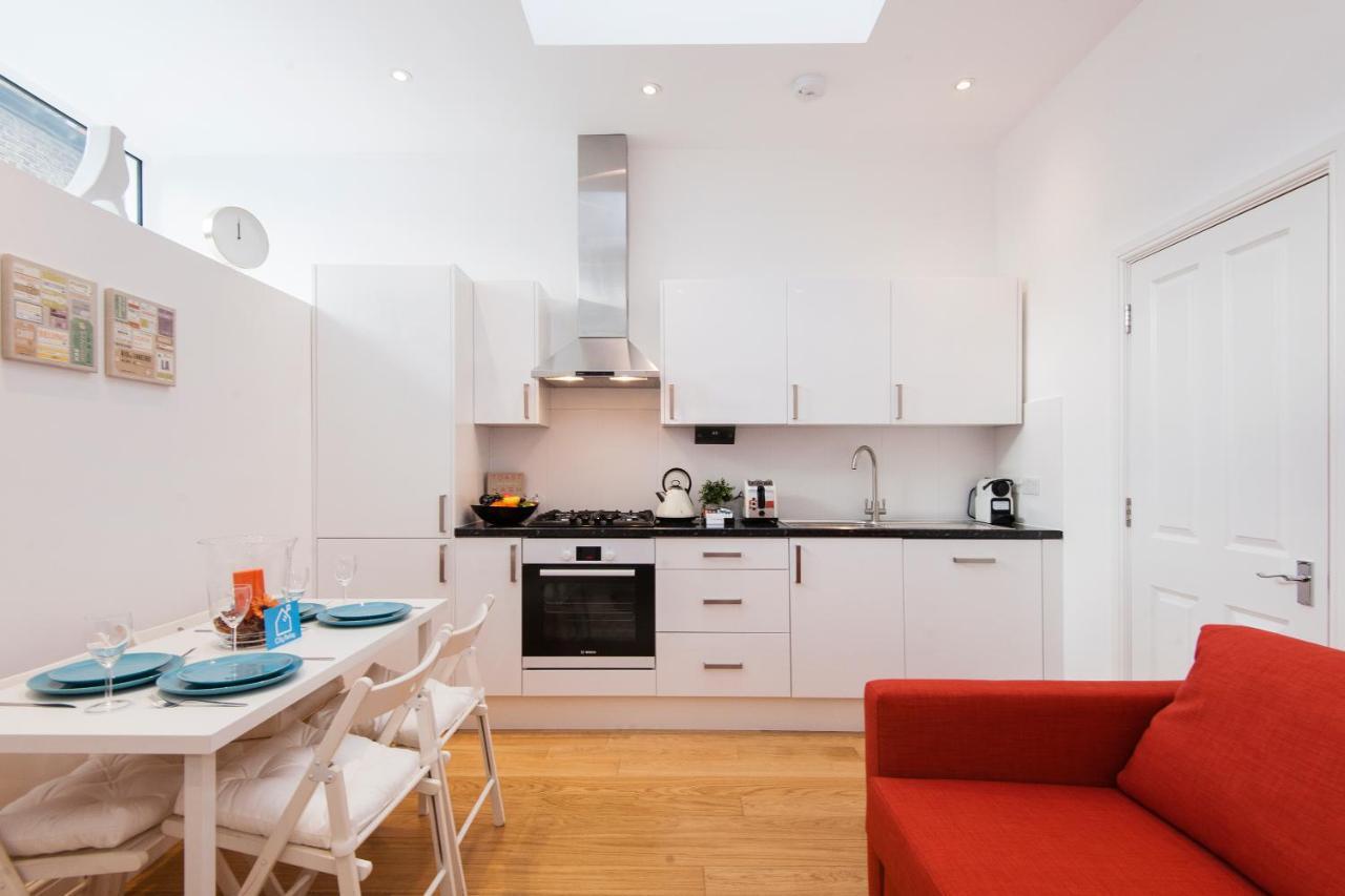 Apartment The North End Road