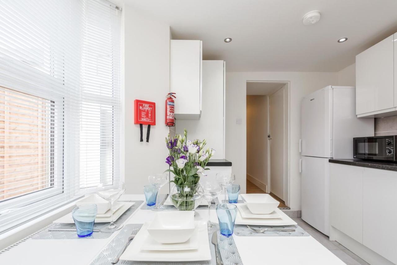 2 Bedrooms Serviced Excel Exhibition Centre, O2 Arena, Stratford Olympic City, Forest Gate, Central Apartment *