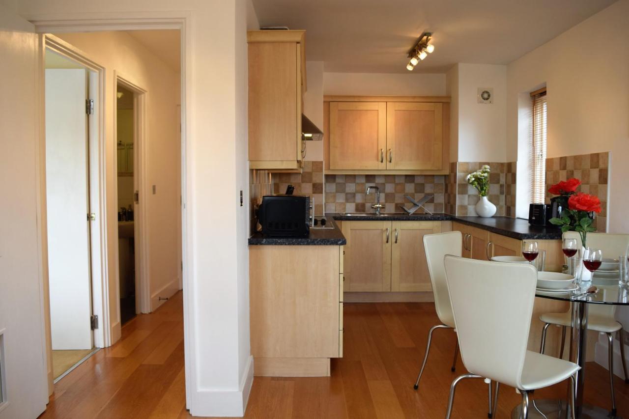 Splendid 1 Bed Flat In Stockwell, Sleeps 4 Apartment