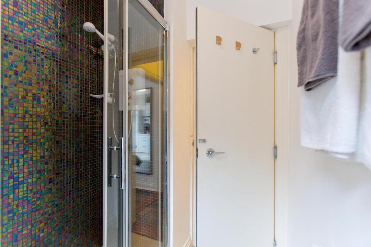 Apartment Stylist 17 Minutes To London