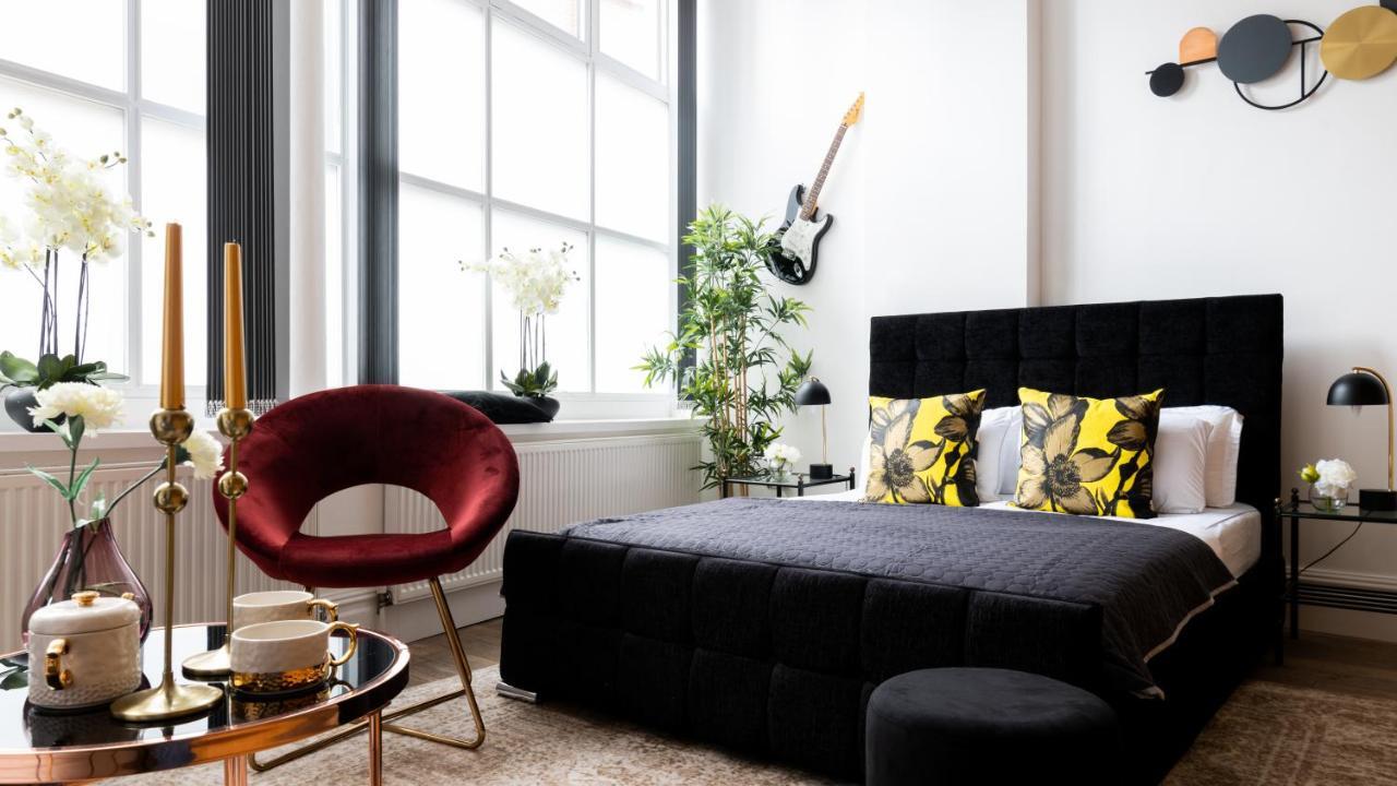 Phenomenal 5bedroom Design House For Nomads Xxl Groups Apartment London