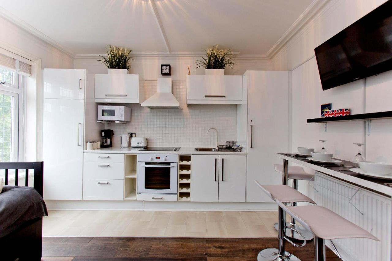 Stylist 17 Minutes To Apartment London