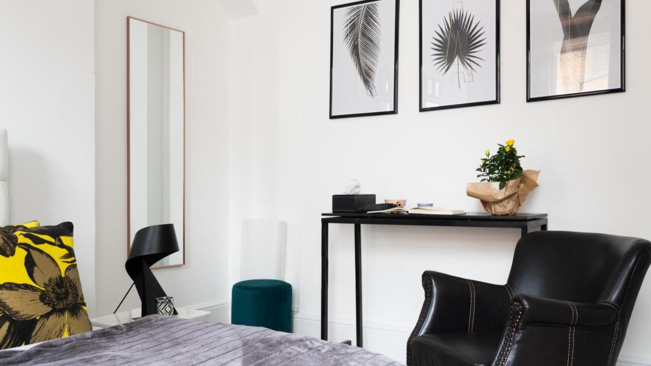 Phenomenal 5bedroom Design House For Nomads Xxl Groups Apartment London
