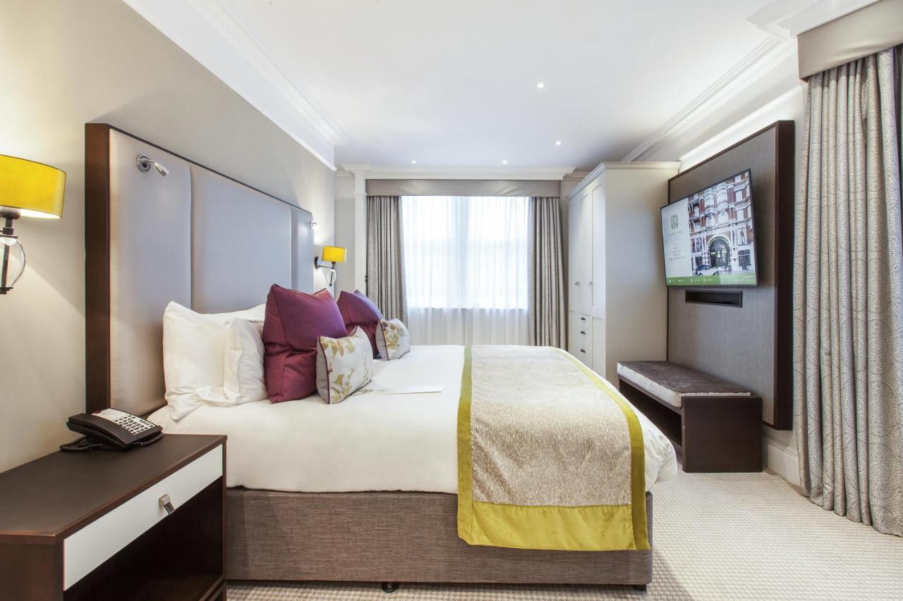 St. James' Court, A Taj Hotel, Hotel