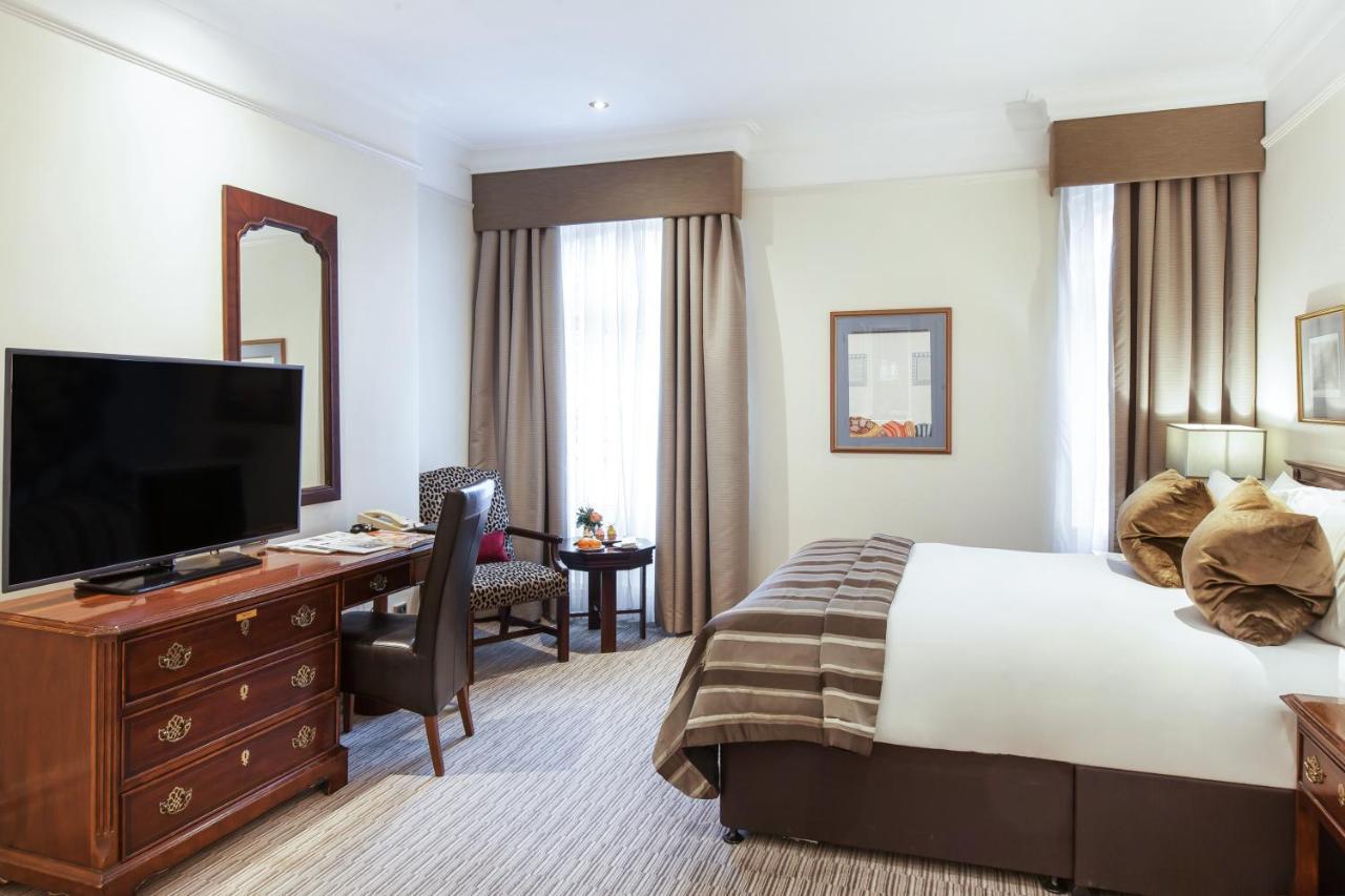 St. James' Court, A Taj Hotel, Hotel
