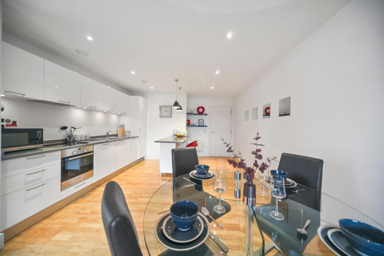 2 Bed Executive Near Camden Market Free Wifi Apartment London