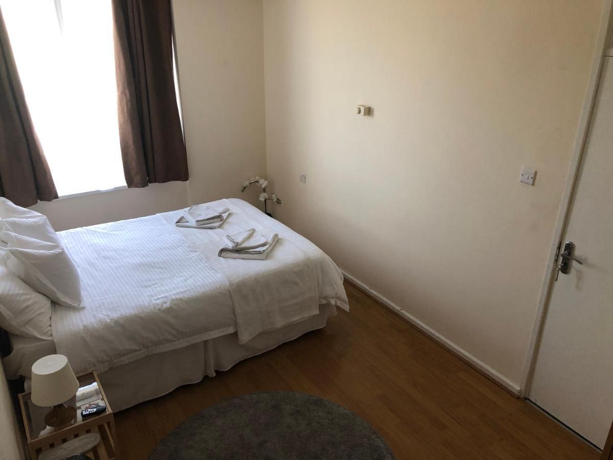 Apartment Splendid 2 Bedroom In Shepherd's Bush London