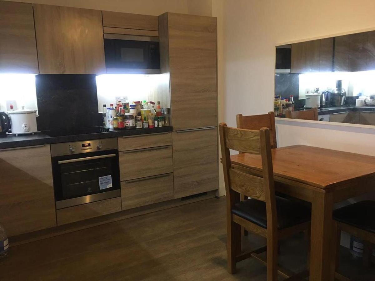 Homestay Spareroom Double Room In Surrey Quays *