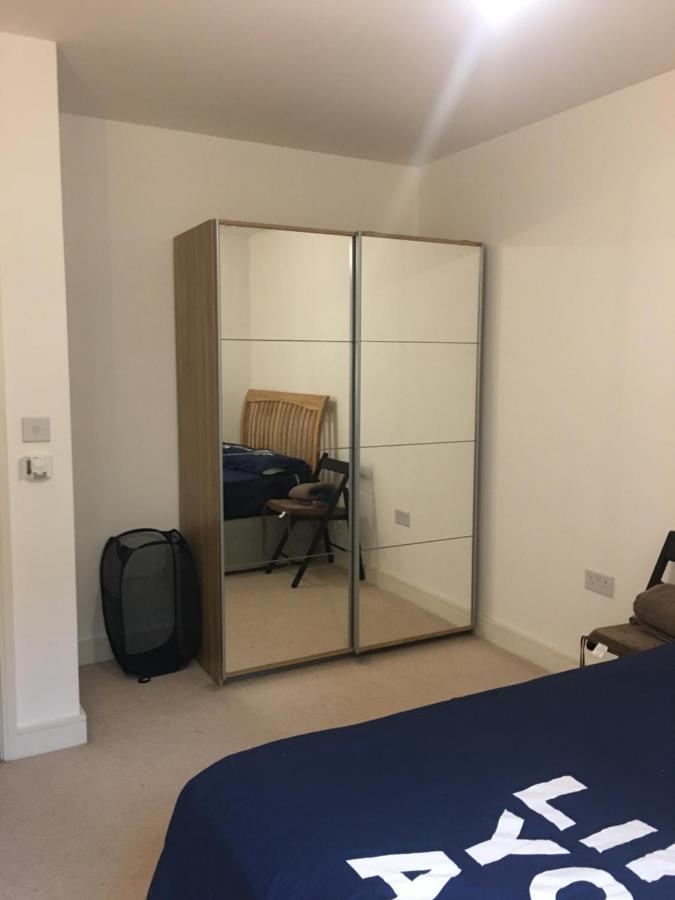 Homestay Spareroom Double Room In Surrey Quays
