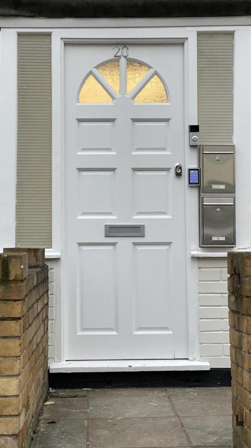 Apartment 20 @ Excel *