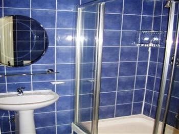 Earls Court Aparthotel 2*