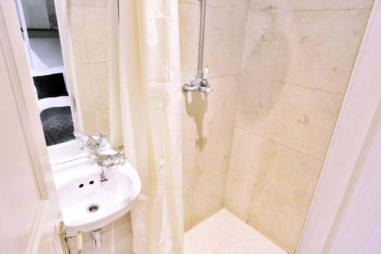 Piccadilly Circus Suites Apartment *