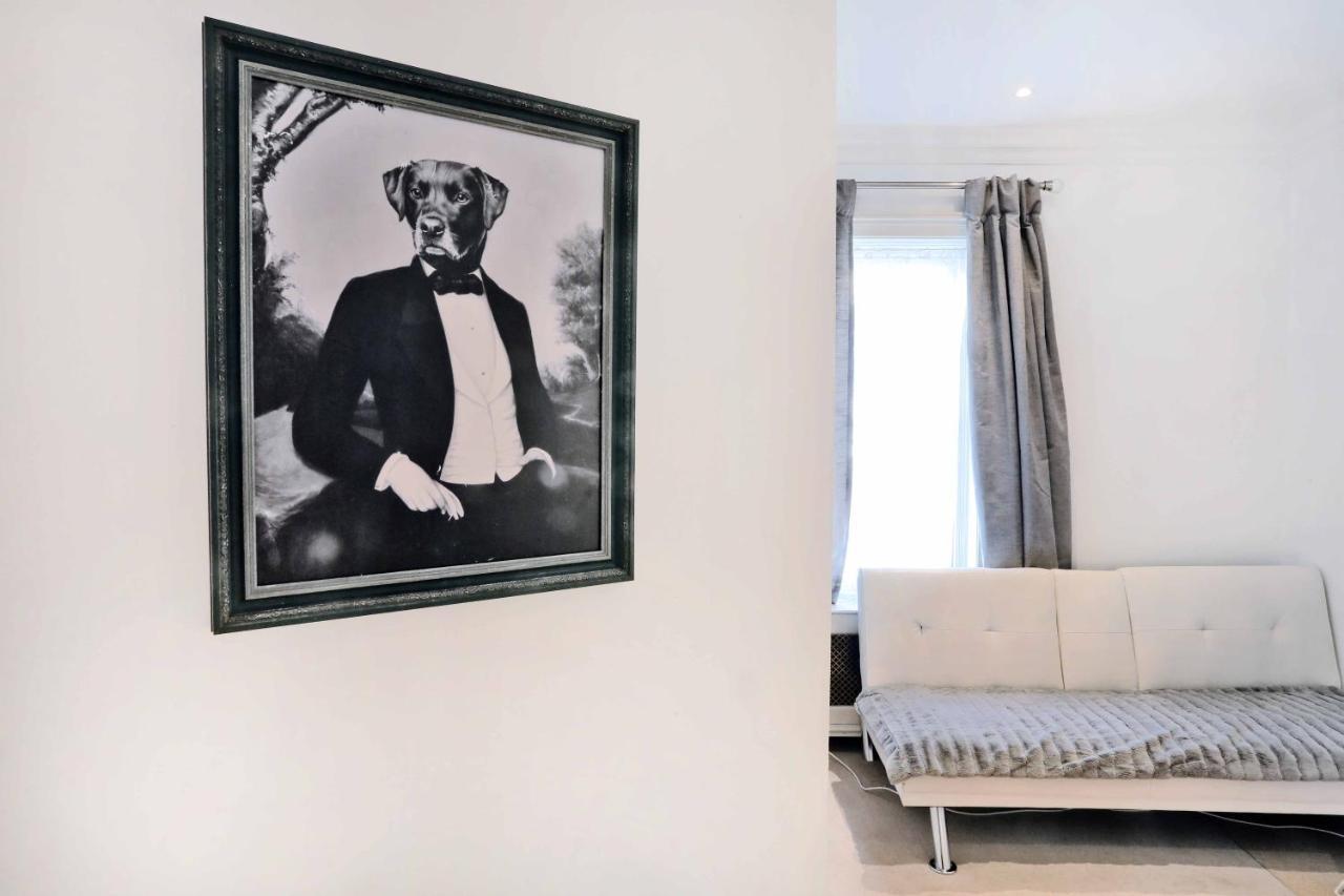 Piccadilly Circus Suites * London
