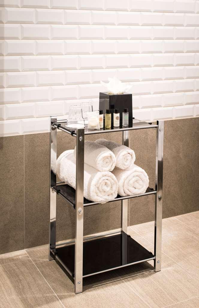 Aerotel Heathrow Hotel London