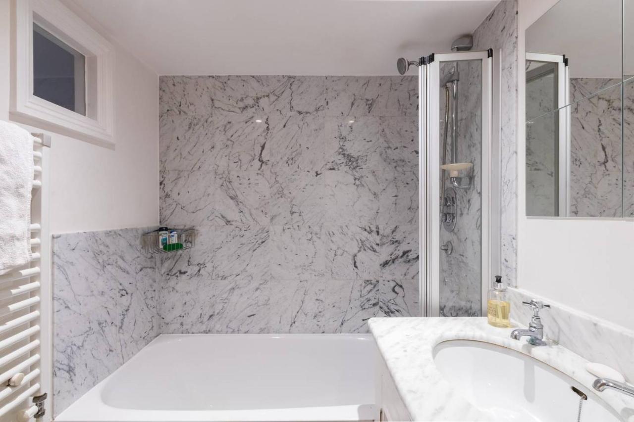 Fabulous 4-bed House In Fulham With Garden! Holiday home London