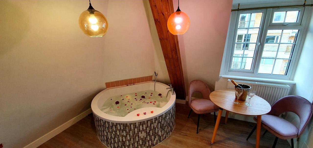 Angel Townhouse 3* London