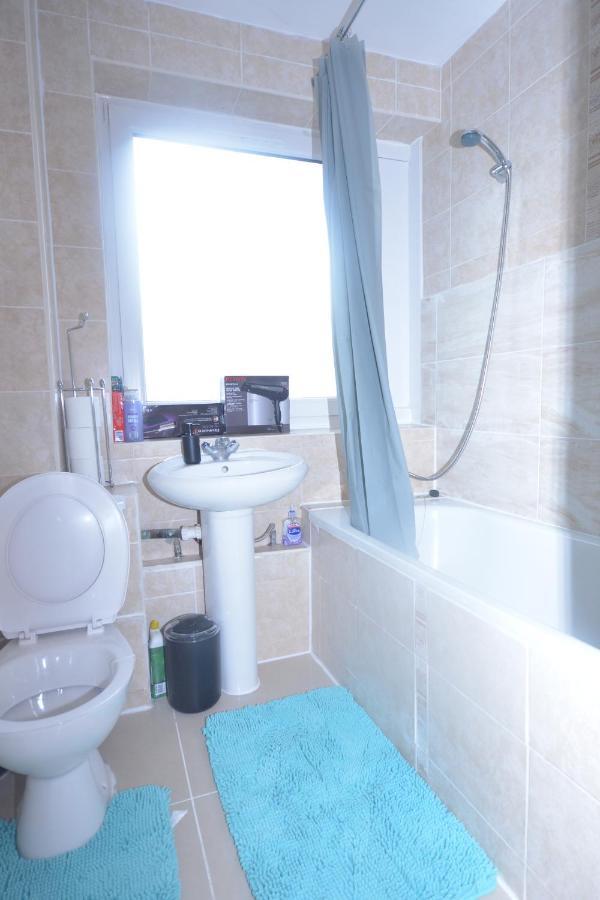 Beautiful Two Bedroom Flat In Brixton Apartment *