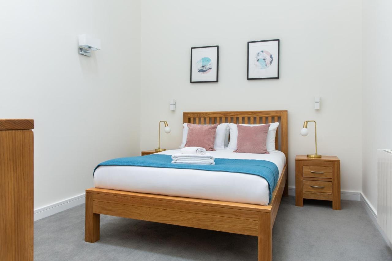 Apartment Queens Park By Viridian London