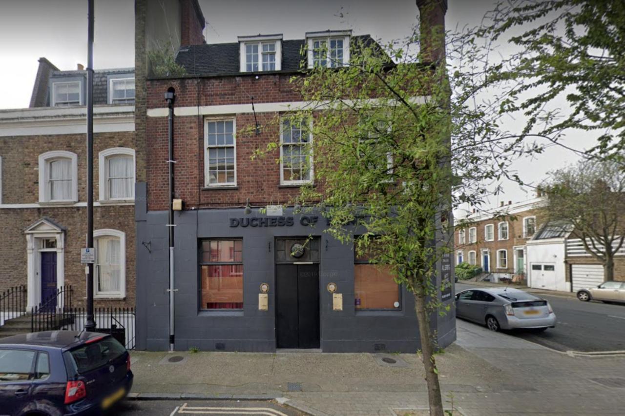 Angel Townhouse 3*