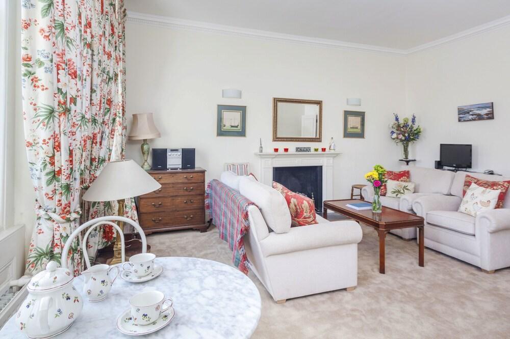 Classic South Kensington With Balcony Hotel 3*
