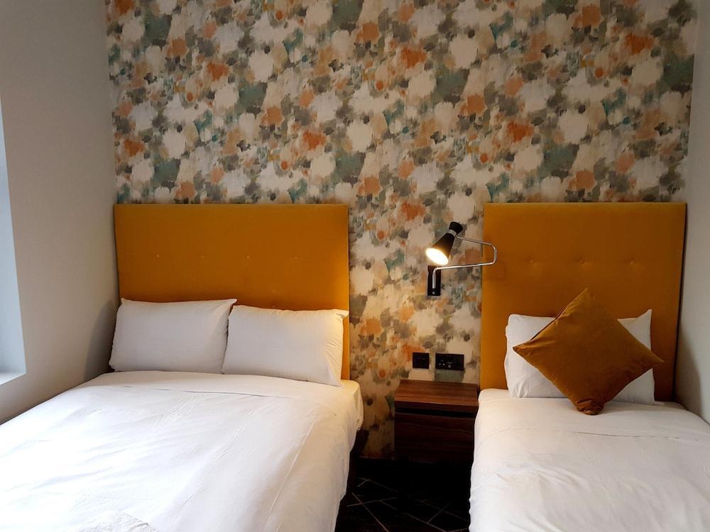 Paddington Park 3*