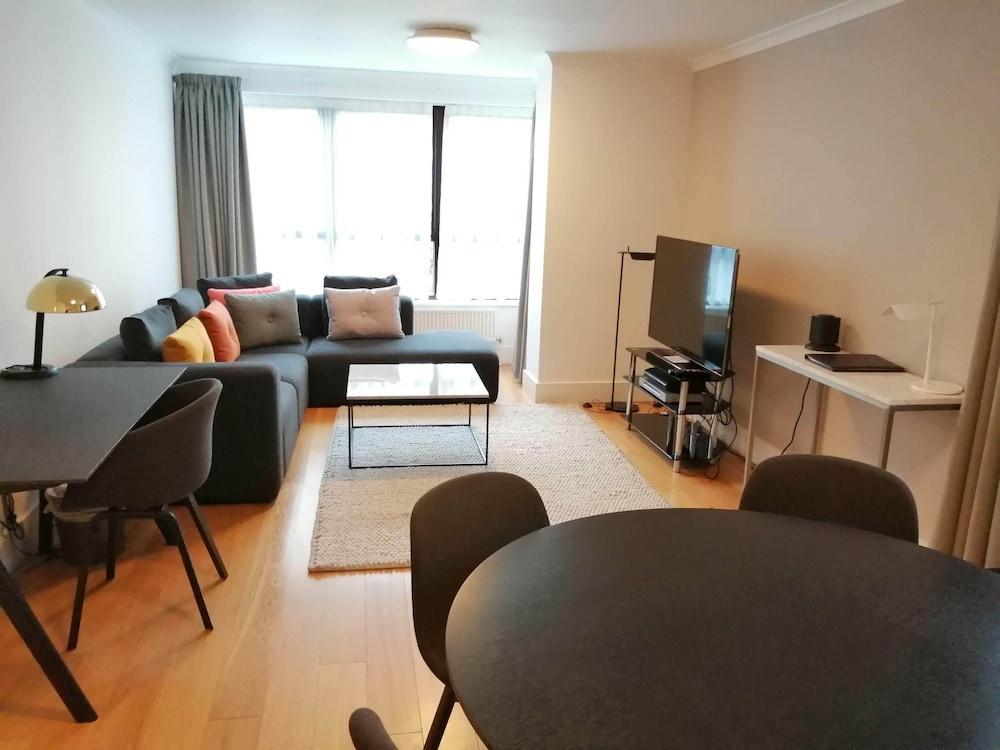 Monarch House - Serviced - Kensington *